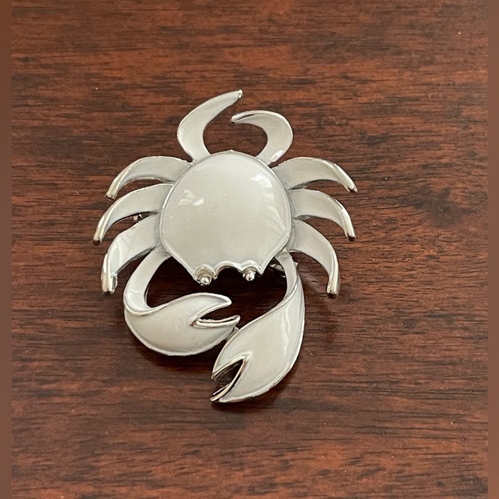 Vintage silver tone white enamel crab pin brooch